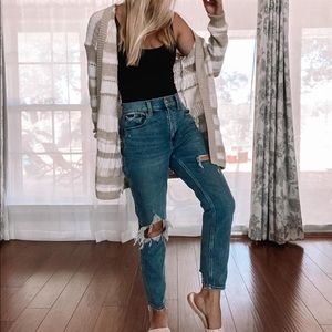 Abercrombie jeans size 26/2r High Rise Mom Jeans